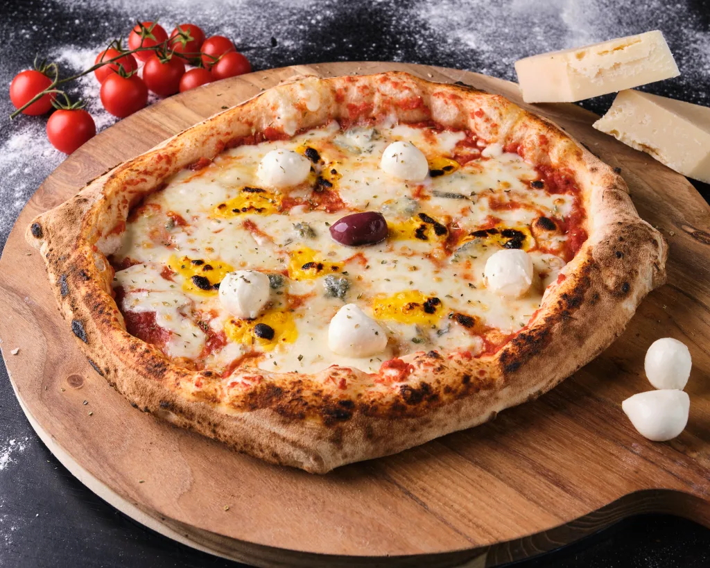 Pizza 5 formaggi - 5 vrsta sira - Pizzeria Gurman Sisak